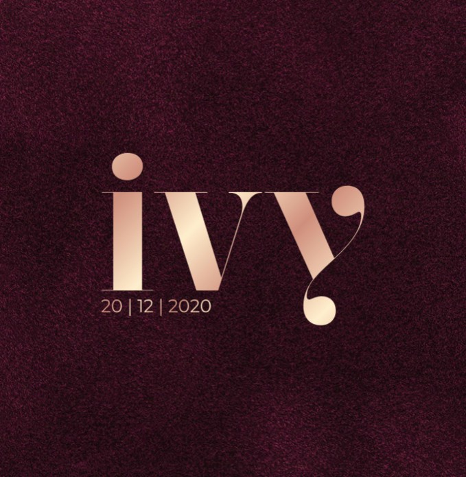 Écht velvet geboortekaartje in de kleur bordeauxrood