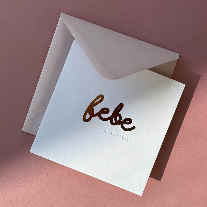 Stijlvol geboortekaartje meisje met ambachtelijke druktechnieken