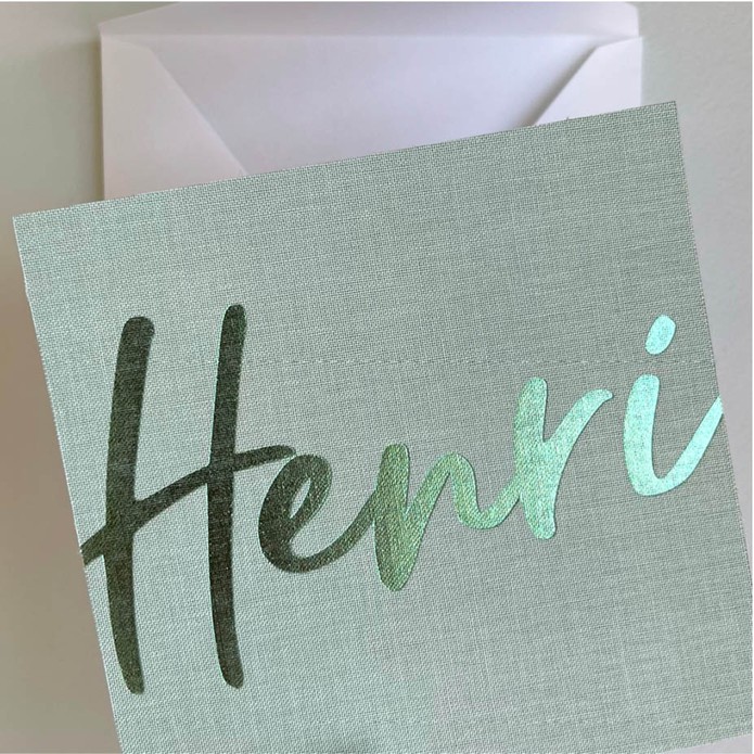 Linnen geboortekaartje stoer mintgroen met groene folie