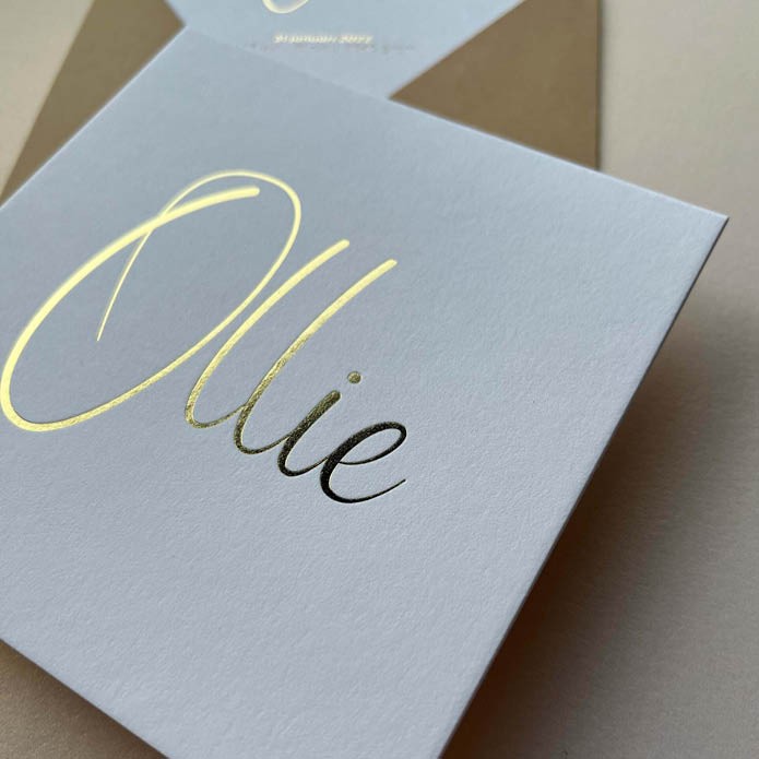 Chique unisex geboortekaartje met goudfolie