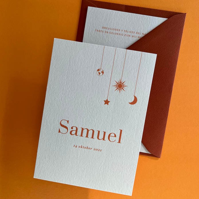 Geboortekaartje met maan, sterren aan touwtje unisex