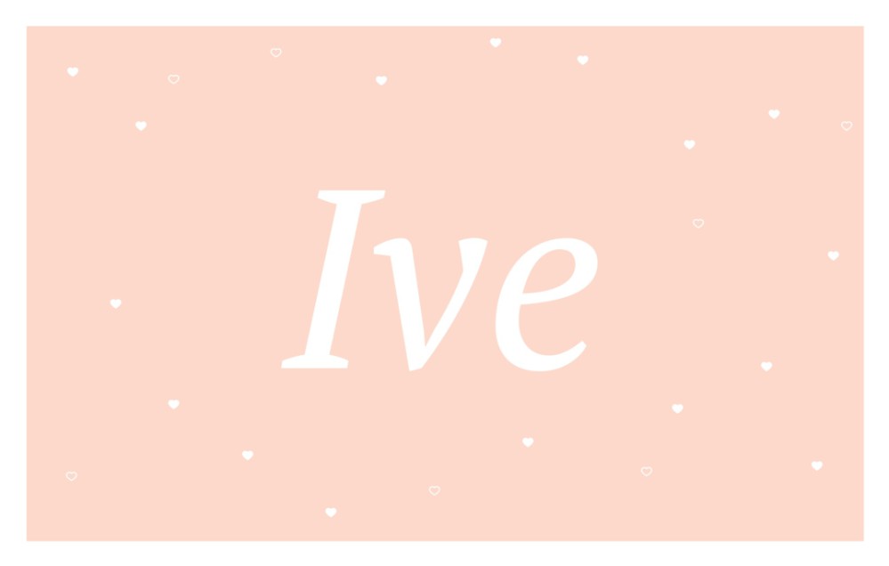 Simpel oudrozxe geboortekaartje met witte hartjes