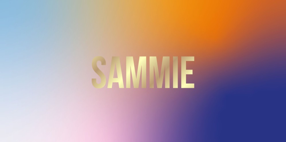 Uniek kleurrijk geboortekaartje met goudfolie